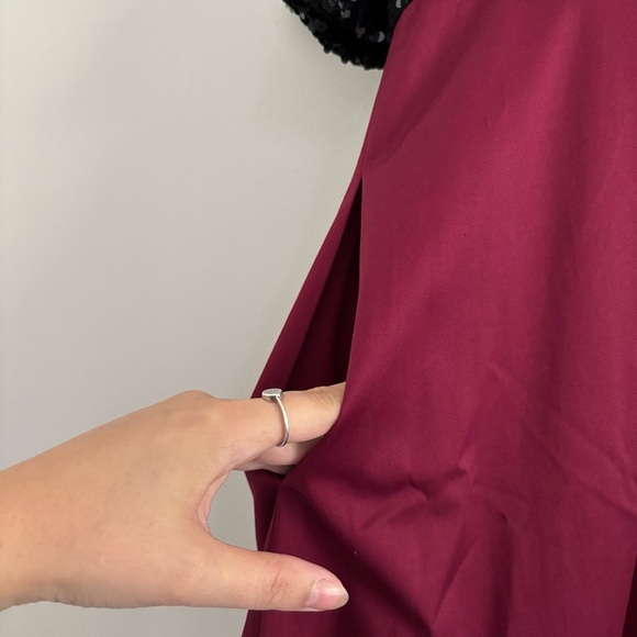 Anthropologie Hutch Bow-Tie Tiered Maxi Dress Burgundy & Black sequin Sz 8 - Picture 9 of 9